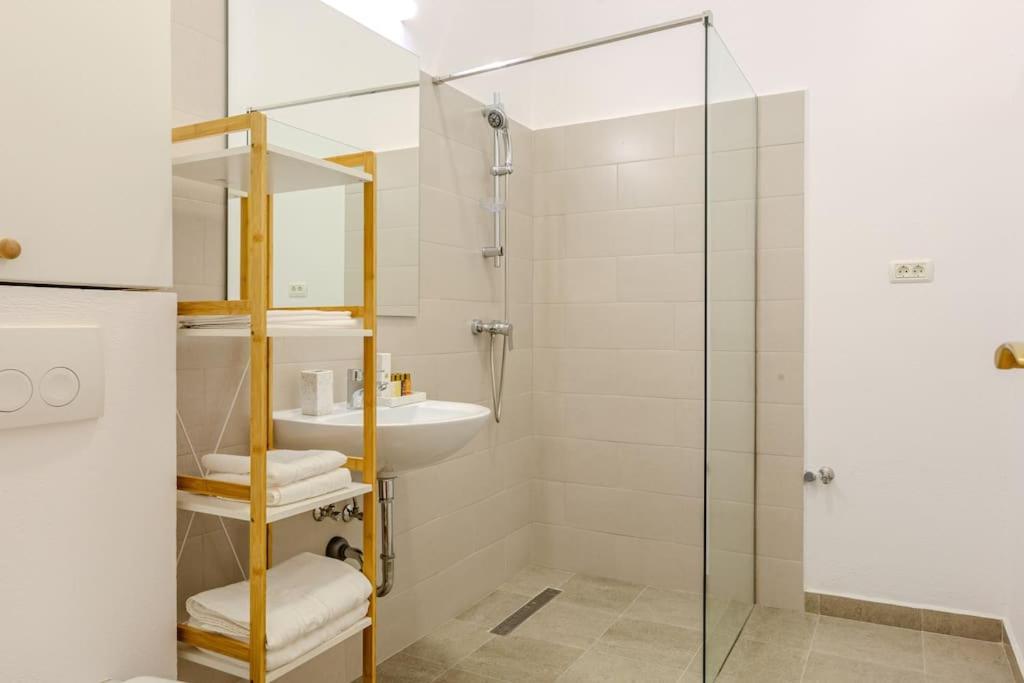 Gb4 By Rentable Apartment บราชอฟ ภายนอก รูปภาพ